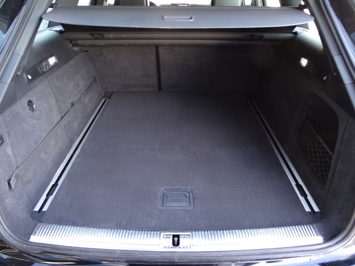 Audi A6 IV (2) AVANT 3.0 TDI 218 Ch S-LINE / Pack Noir  / Toit Pano / Sièges élec - STronic BVA