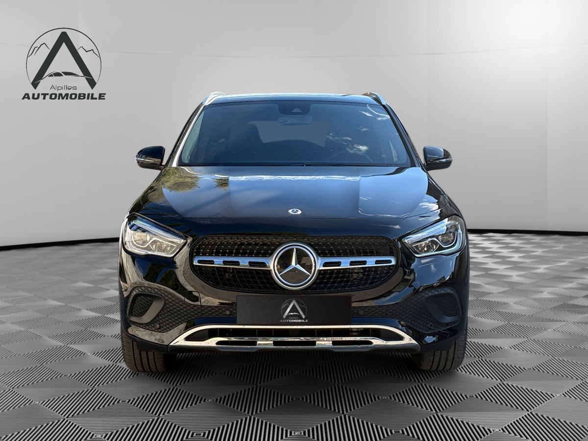 Mercedes-Benz GLA 200 PROGESSIVE LINE / SIEGE CHAUFFANT / HAYON MAINS LIBRE