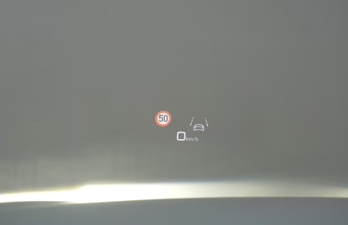 Audi A6 Avant V 40 TDI 204ch S line quattro S tronic 7/Bang&Olufsen/Toit ouvrant/Attelage/Caméra