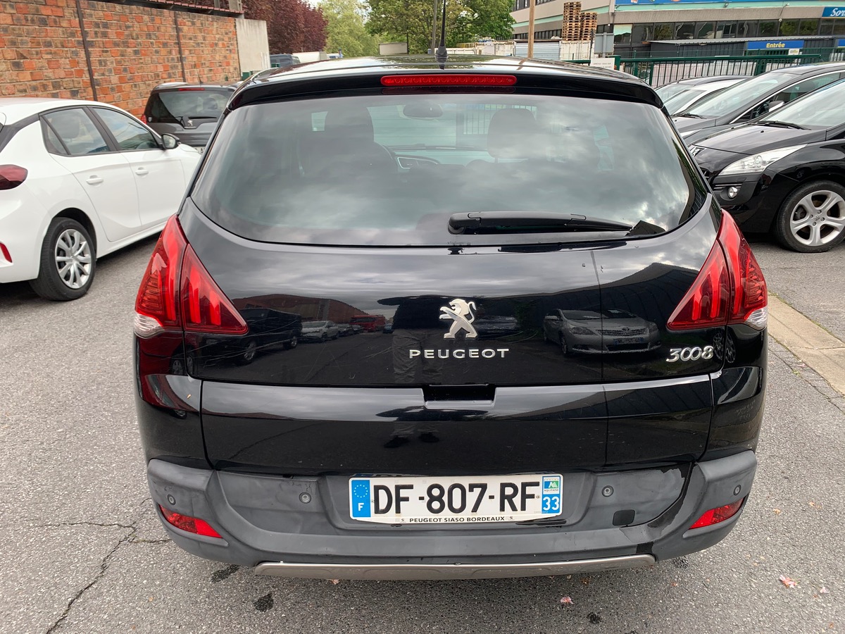 Peugeot 3008 1.6 e-HDI 115 CV 1r  mains 4X CB