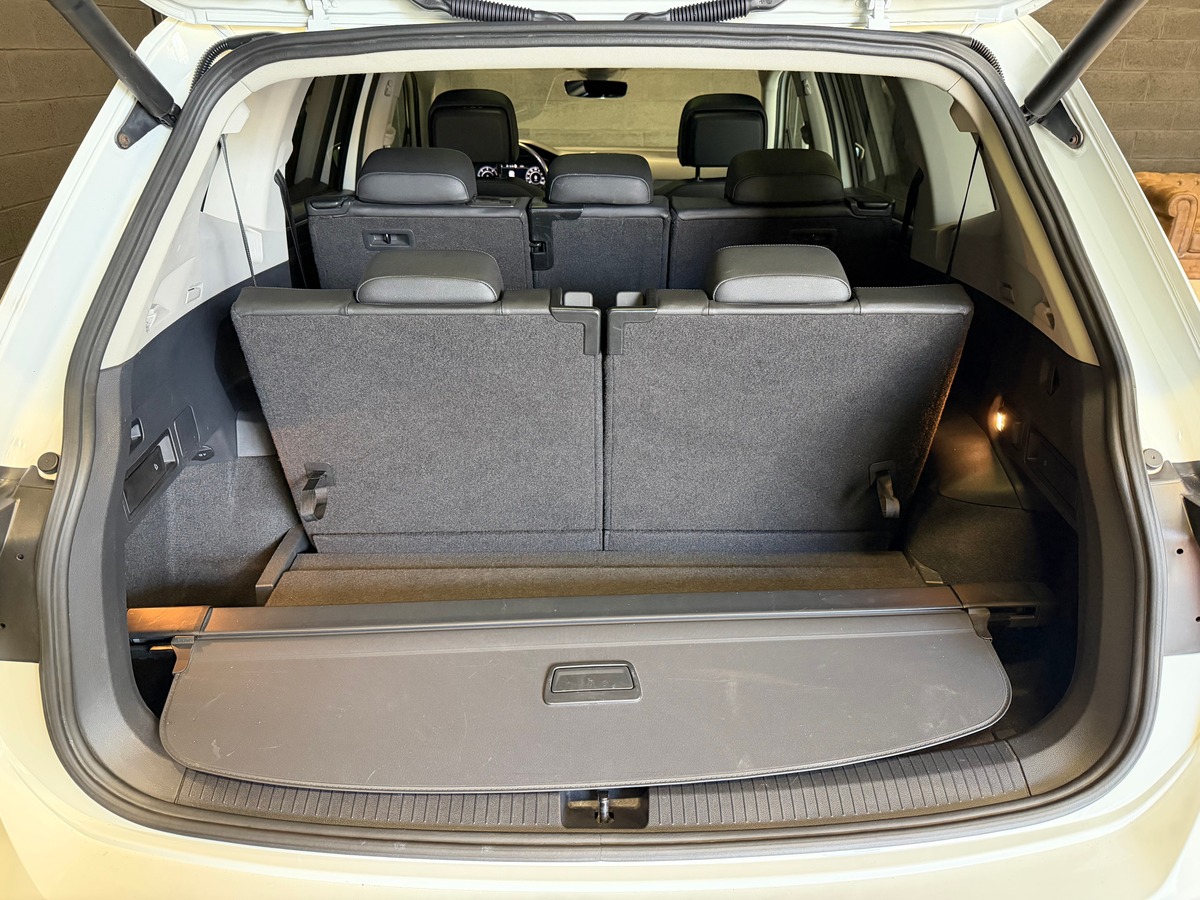 Volkswagen Tiguan ALLSPACE 2.0 tdi 4 MOTION CARAT FULL CockPit / Toit Panoramique Ouvrant