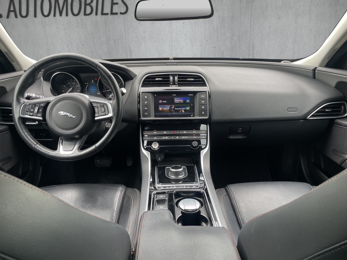 Jaguar XE 2.0D 180CH - PRESTIGE - ENTRETIEN CONSTUCTEUR - FULL OPTIONS