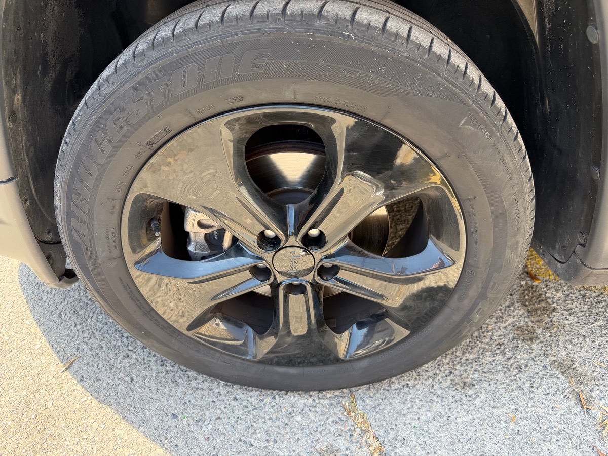 Jeep Compass 1.6 CRD 120 CV / Brooklyn Edition/ CarPlay / Caméra de Recul / Pack Black / Phase 2