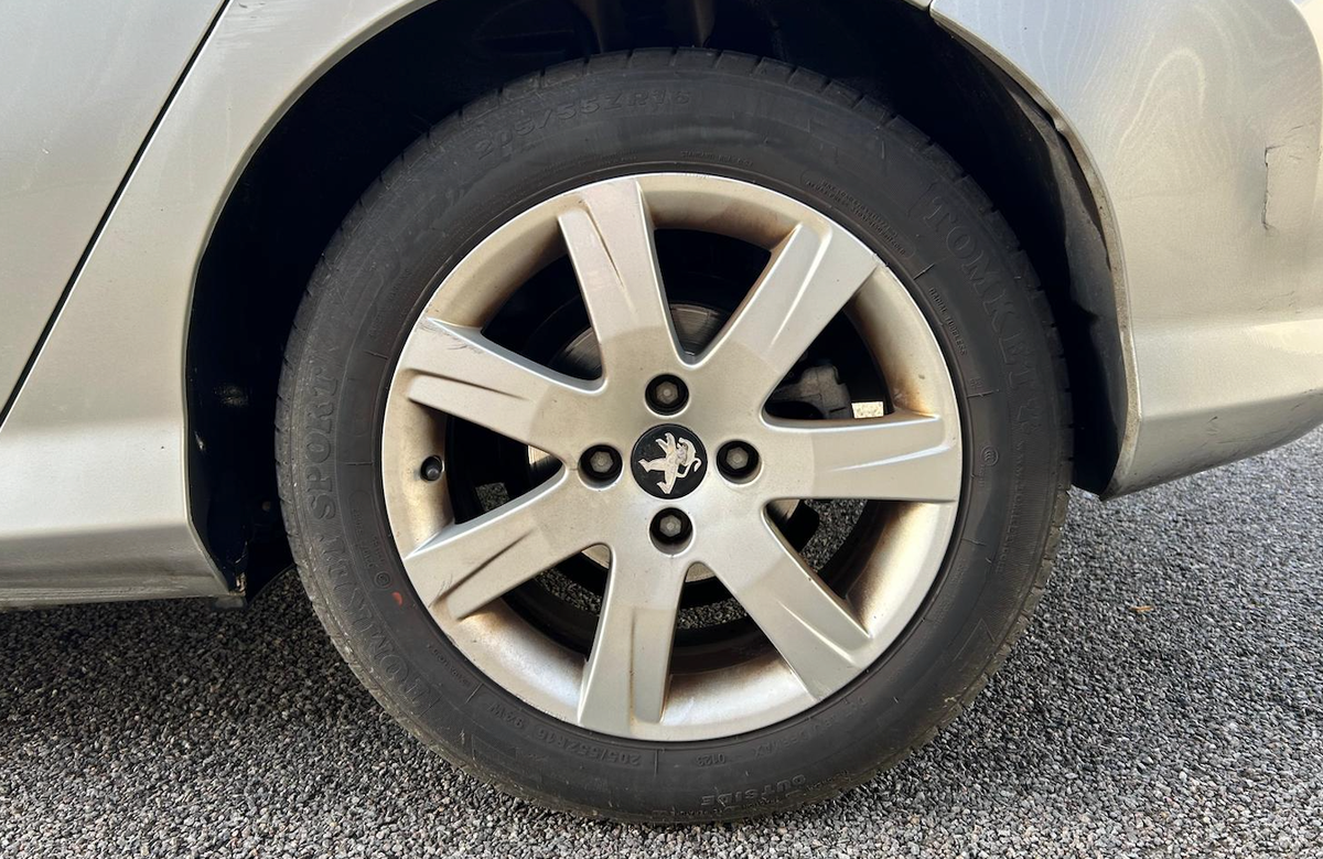 Peugeot 308 eHDI 1.6 (112 ch)