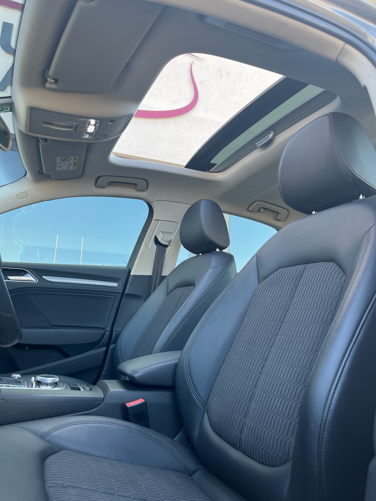 Audi A3 Berline 1.4 TFSI 150ch STRONIC 7 AMBITION LUXE, SUIVI COMPLET AUDI, TOIT OUVRANT, GPS, RADAR