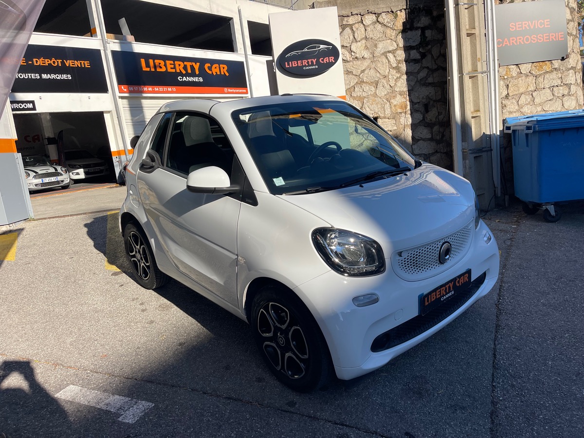 Smart FORTWO Cabriolet 90 CV / Caméra de recul / GPS / Jantes / KM Réel