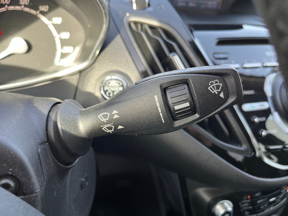 Ford BMAX 1.0 125ch TITANIUM, CAMERA, GPS, SIEGES CHAUFFANT, RADAR AVANT/ARRIERE