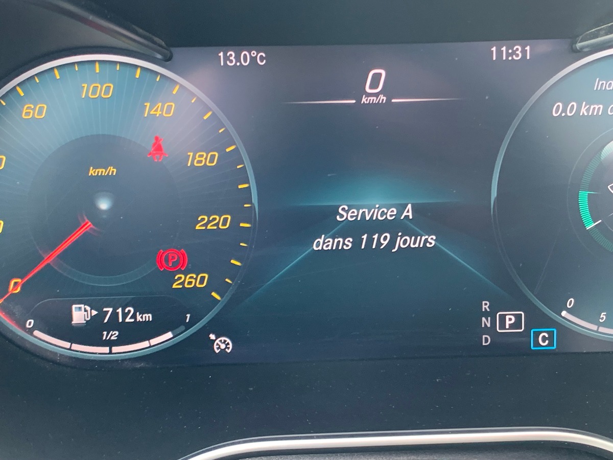 Mercedes-Benz Classe C Cabriolet 194 ch | AMG Line | Siéges électriques chauffants | Caméra de recul