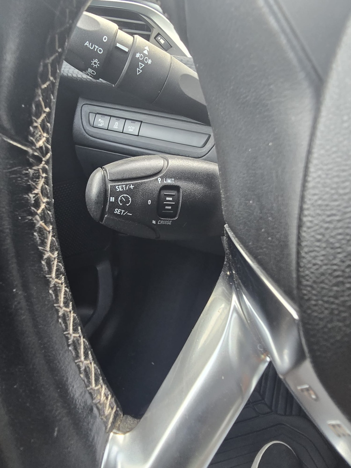 Peugeot 2008 1.2 Pure tech 110cv Finition Allure