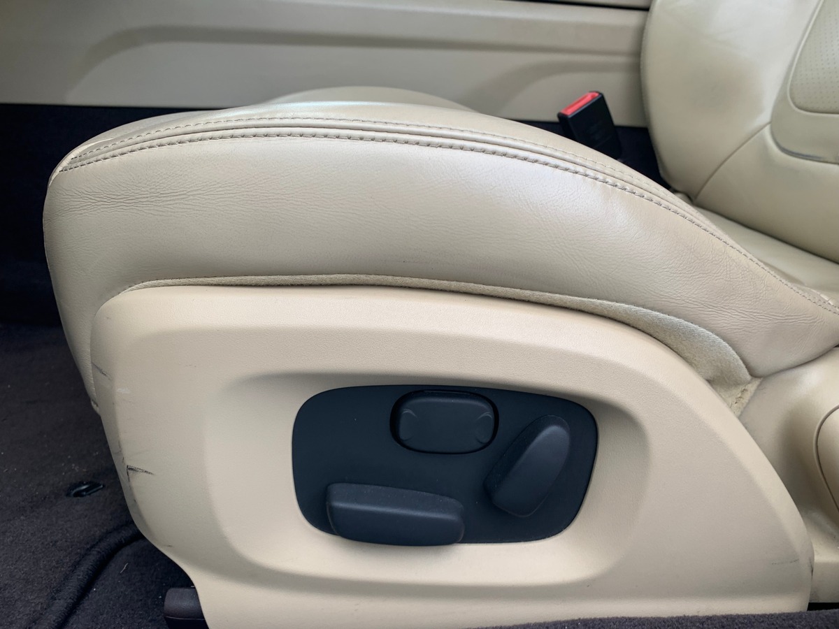 Jaguar XF 240 ch | V6 | R-Sport | Caméra recul | Sièges sport | Régulateur vitesse | GPS | Bluetooth