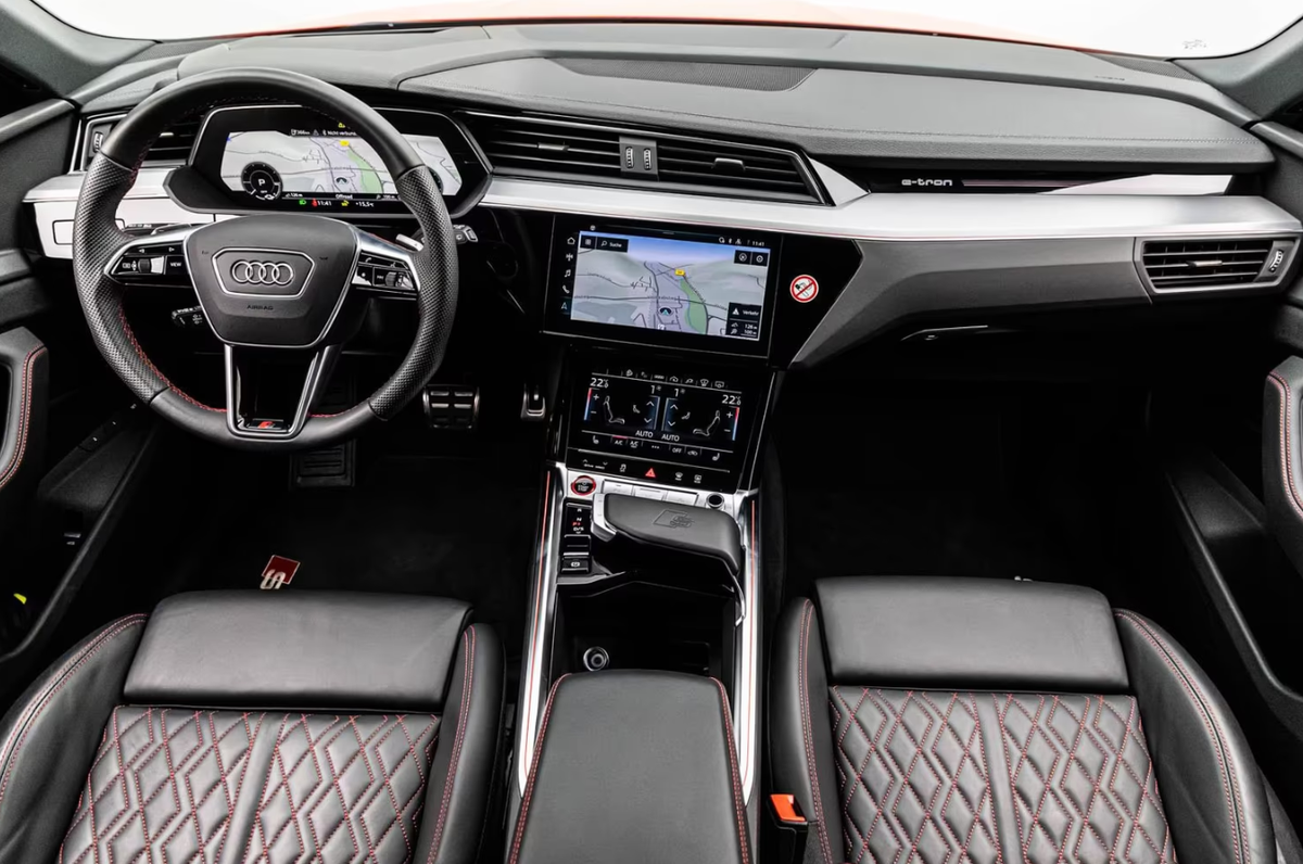 Audi SQ8 e-tron 503ch quattro/Matrix/Camera360/Rouge Soneira/Pack noir plus