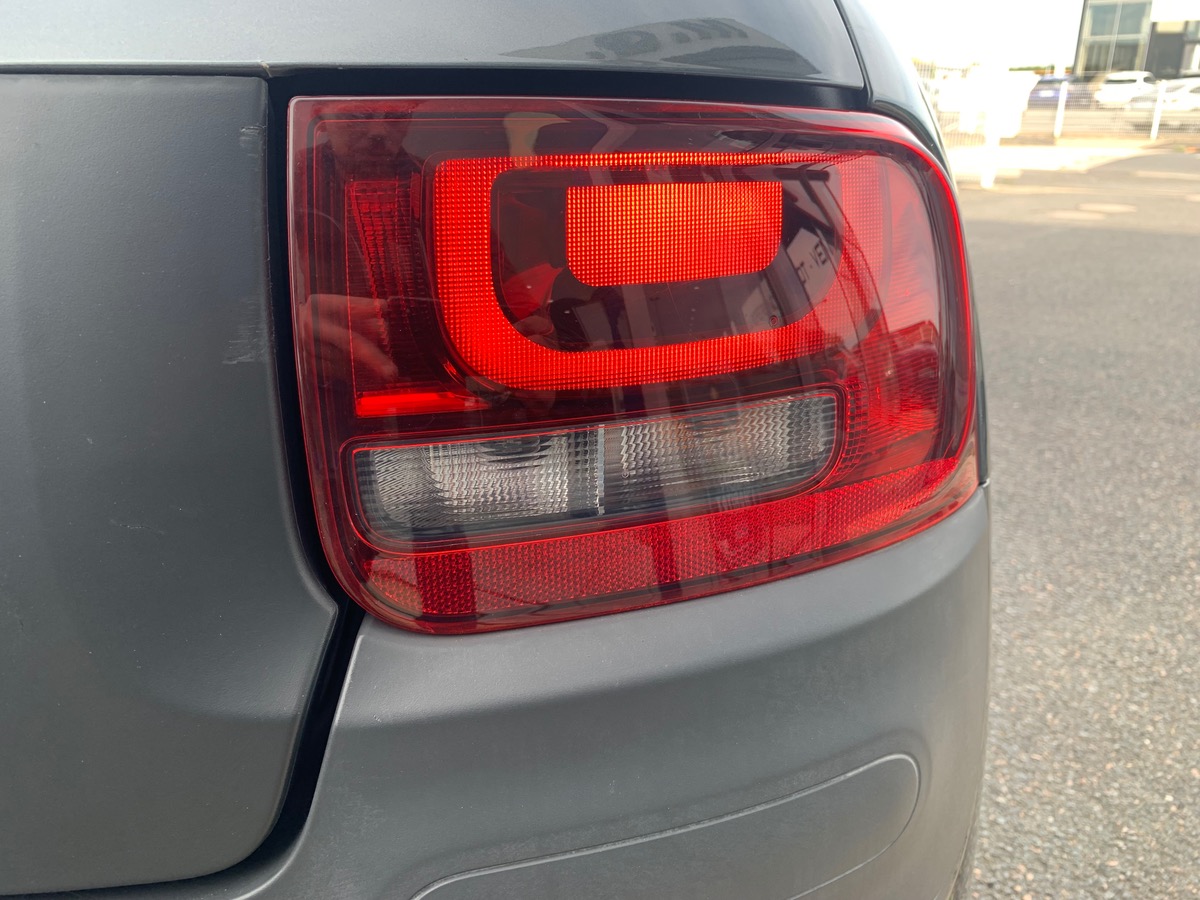 Citroën C4 Cactus 82 ch | Vti | Jantes alliage 16" SQUARE grises | Pack NAVIGATION | Radar de recul