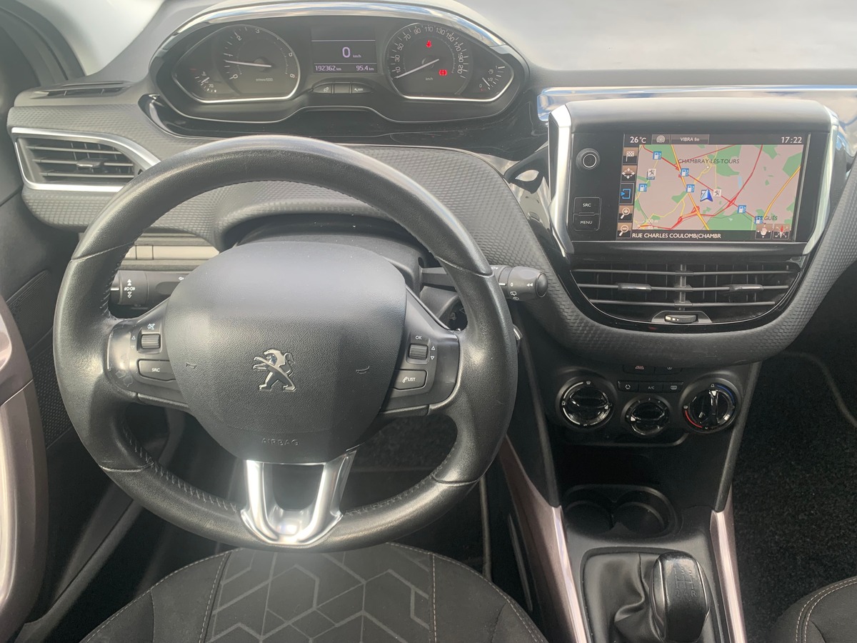 Peugeot 2008 100 ch | Style | Régulateur de vitesse | GPS | Bluetooth | Radar arriére | Barres toit