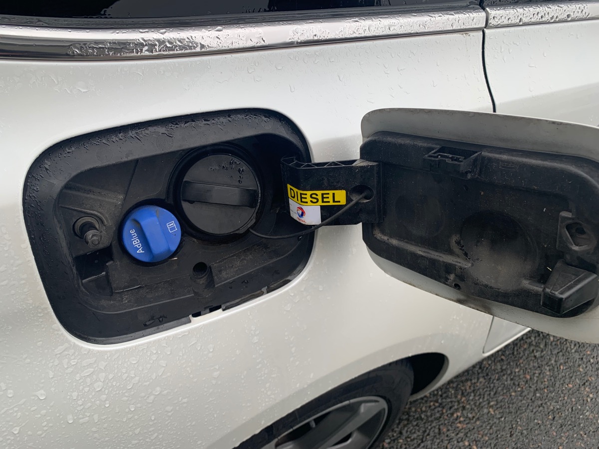 Peugeot 308 SW 130 ch | Allure | Régulateur vitesse | Mirror Screen | Attelage | Radars stationnement