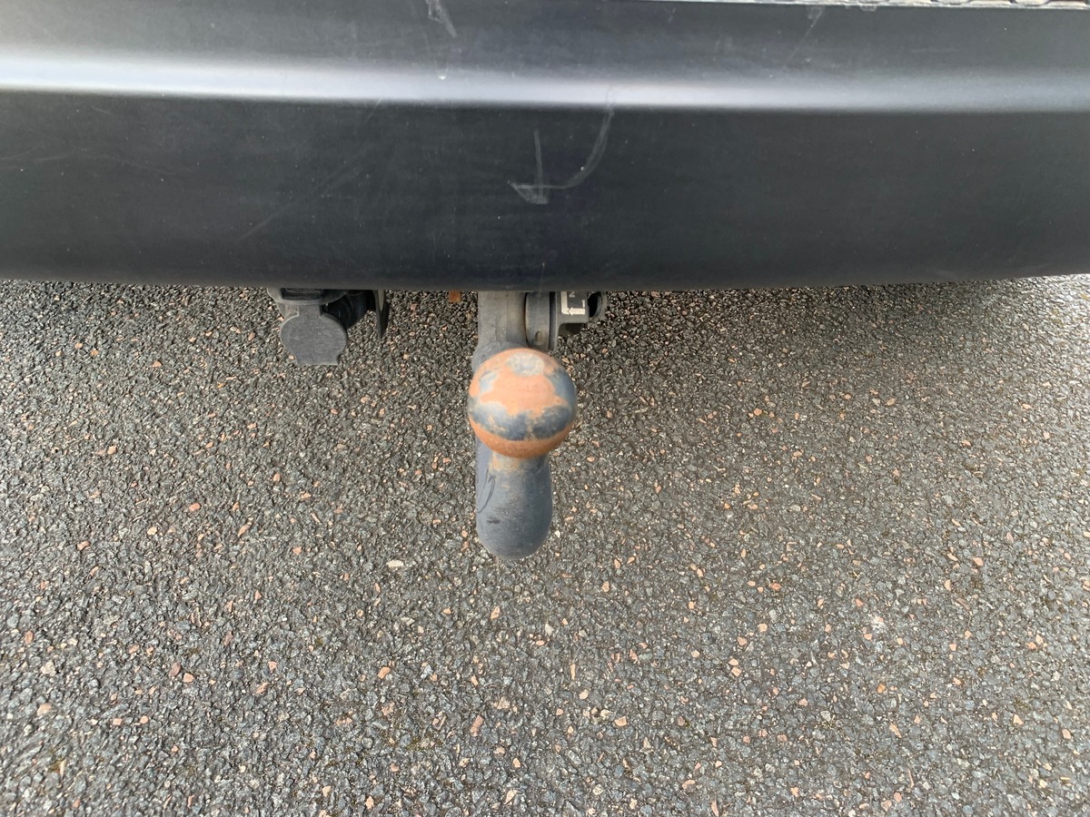 Jeep Compass 130 | (2) 1.6 MJET | Night Eagle | Attelage | GPS | Régulateur vitesse | Apple car Play