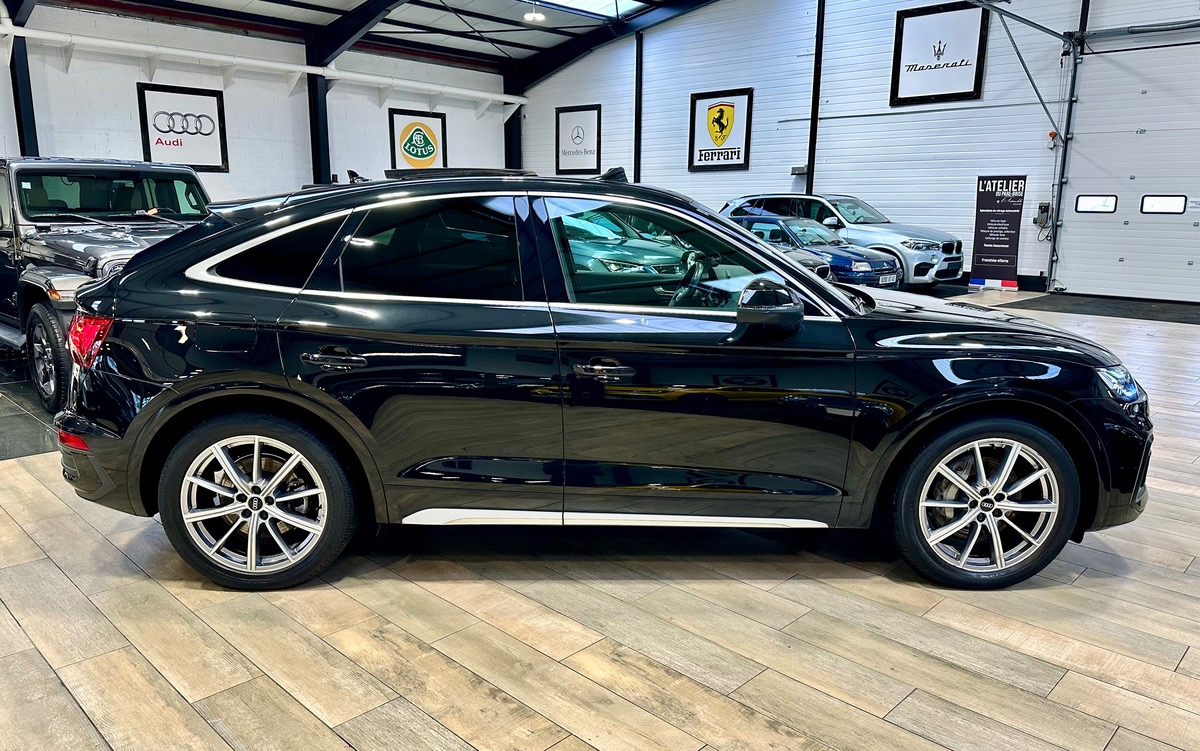 Audi Q5 II (2) Sportback 50 TFSIE 299 Avus Quattro S Tronic 7 c