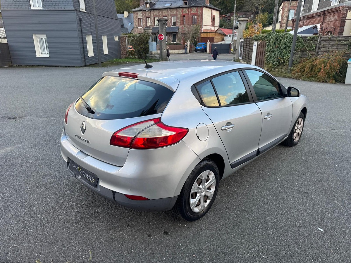 RENAULT Megane III 1.6 E85 (Flexfuel) 110cv Carminat Tom Tom  - Garantie