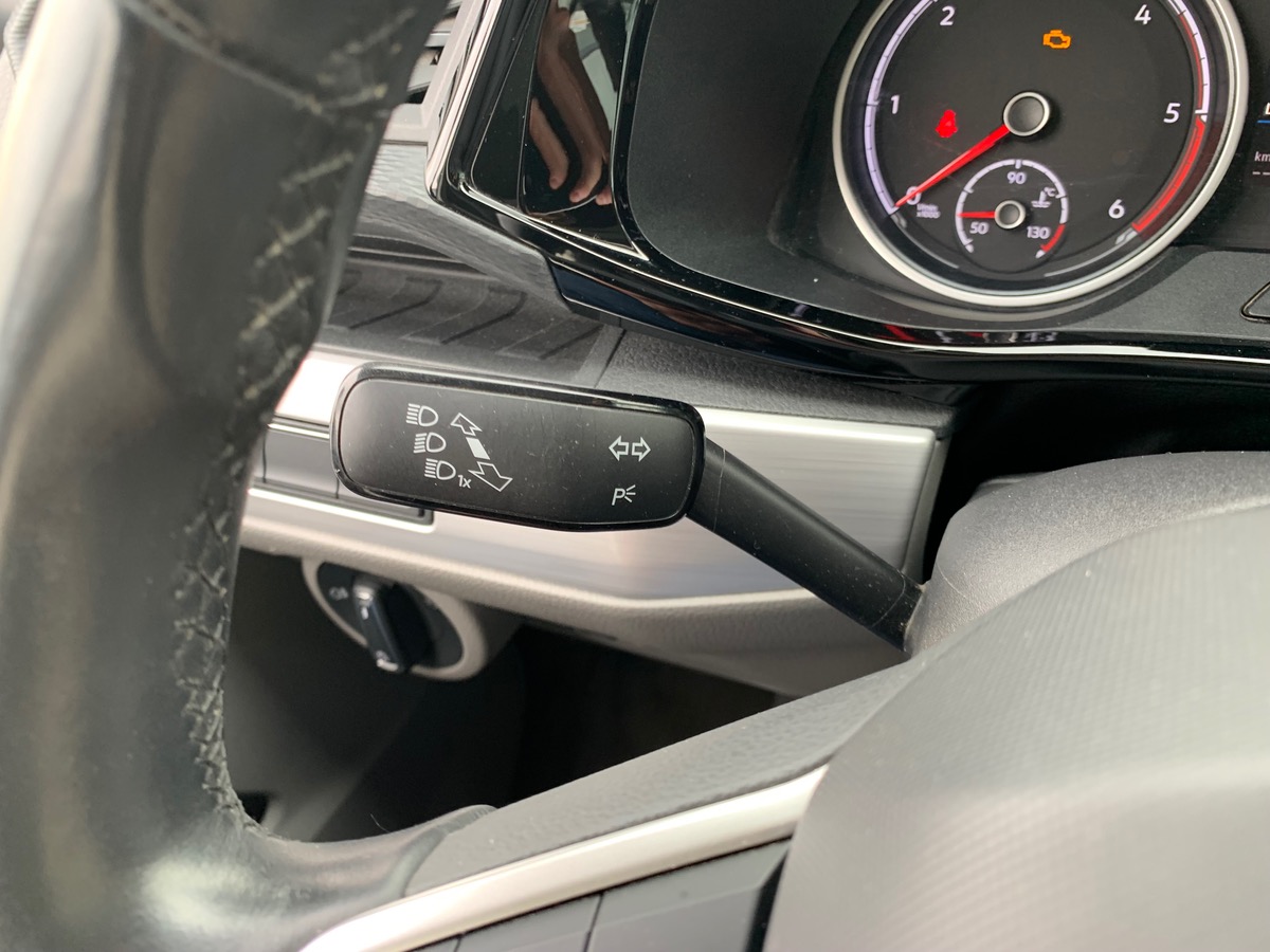 Volkswagen California 150 | COAST | Premiére Main | Attelage | Rallonge lit | Pneus Toutes Saisons