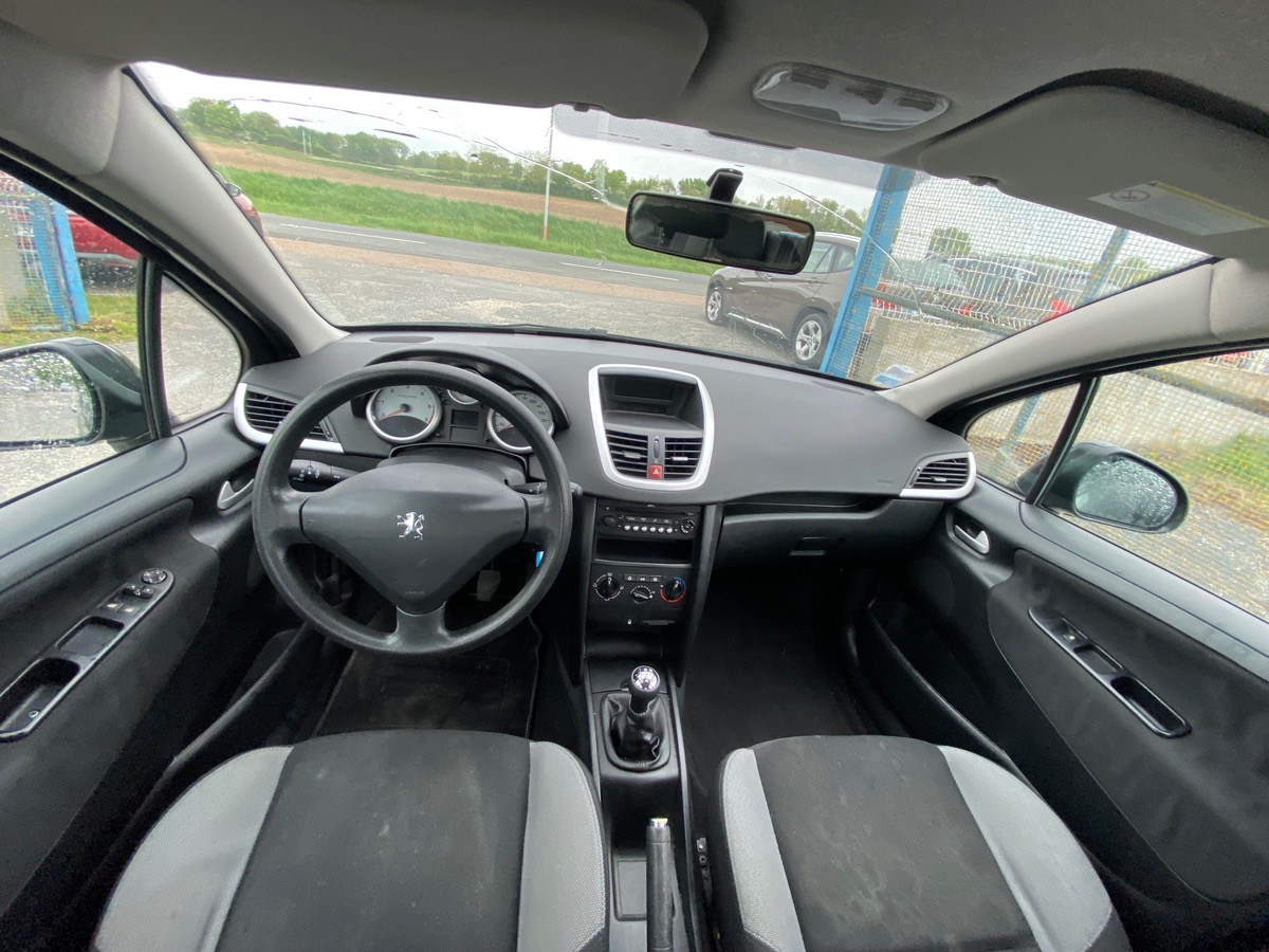 Peugeot 207 1.4 hdi 70cv 156035km urban de 2009