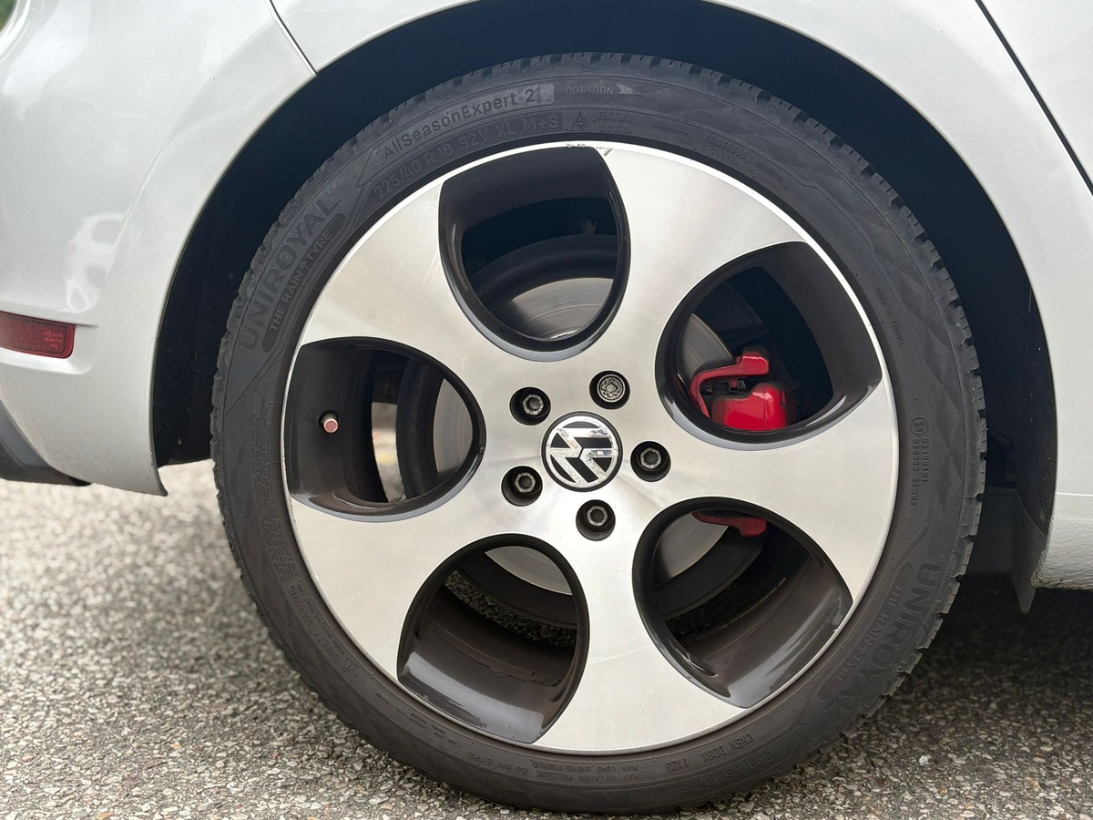 Volkswagen Golf GTI 6 phase 1 - 210 cv - DSG 7