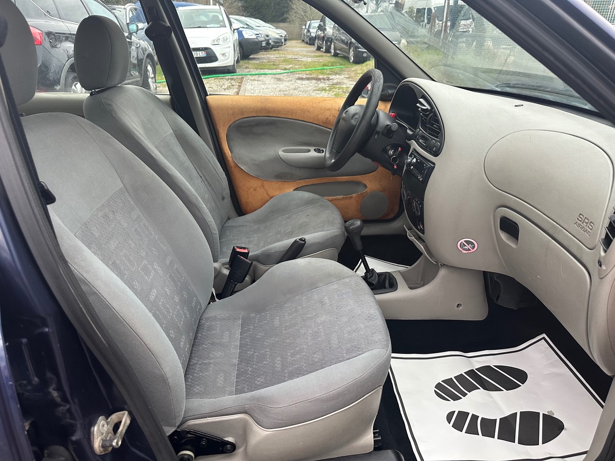 Ford Fiesta 1.25i  75cv petit prix 