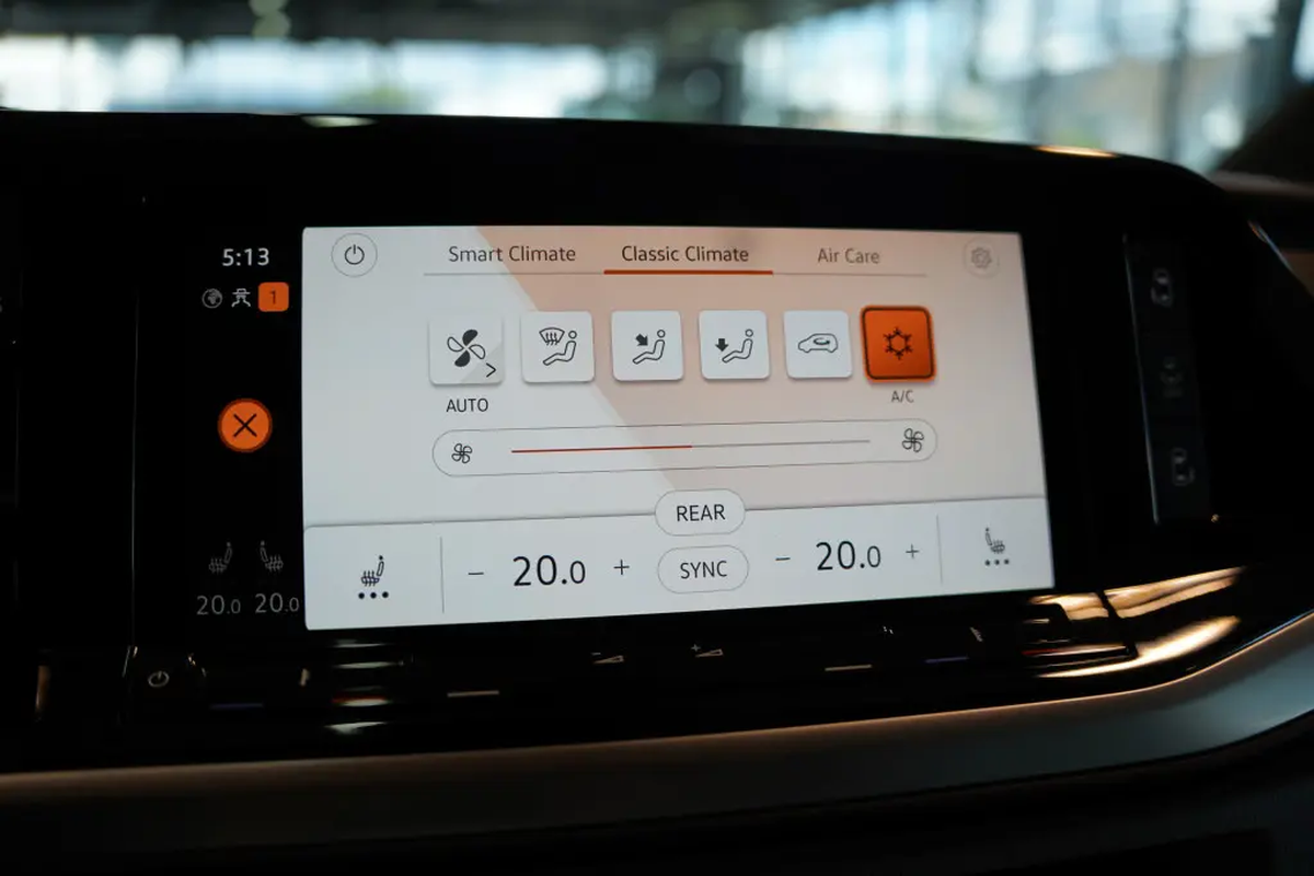 Volkswagen Multivan VII T7 2.0 TDI 150ch Style Long DSG7/7places/VO Allemand/Malus 8000e