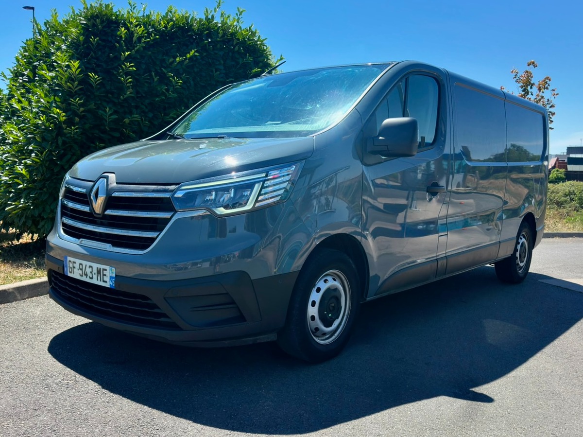 RENAULT Trafic