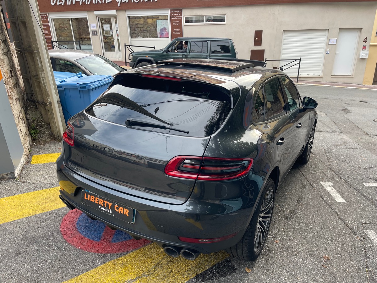 Porsche Macan 2.0 TFSI 252 CV AWD / Phase 2/Toit Ouvrant /Jantes Turbo/Pack Black /Echappement Sport