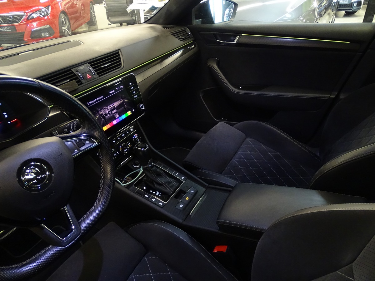 Skoda Superb III (2) COMBI 2.0 TDI 190 SCR SPORTLINE DSG7