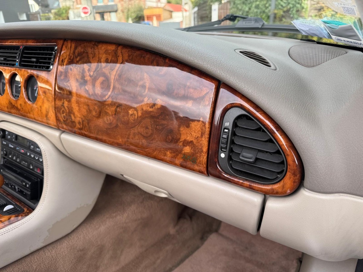 Jaguar XK8 Cabriolet 4.0 V8 285cv - Garantie