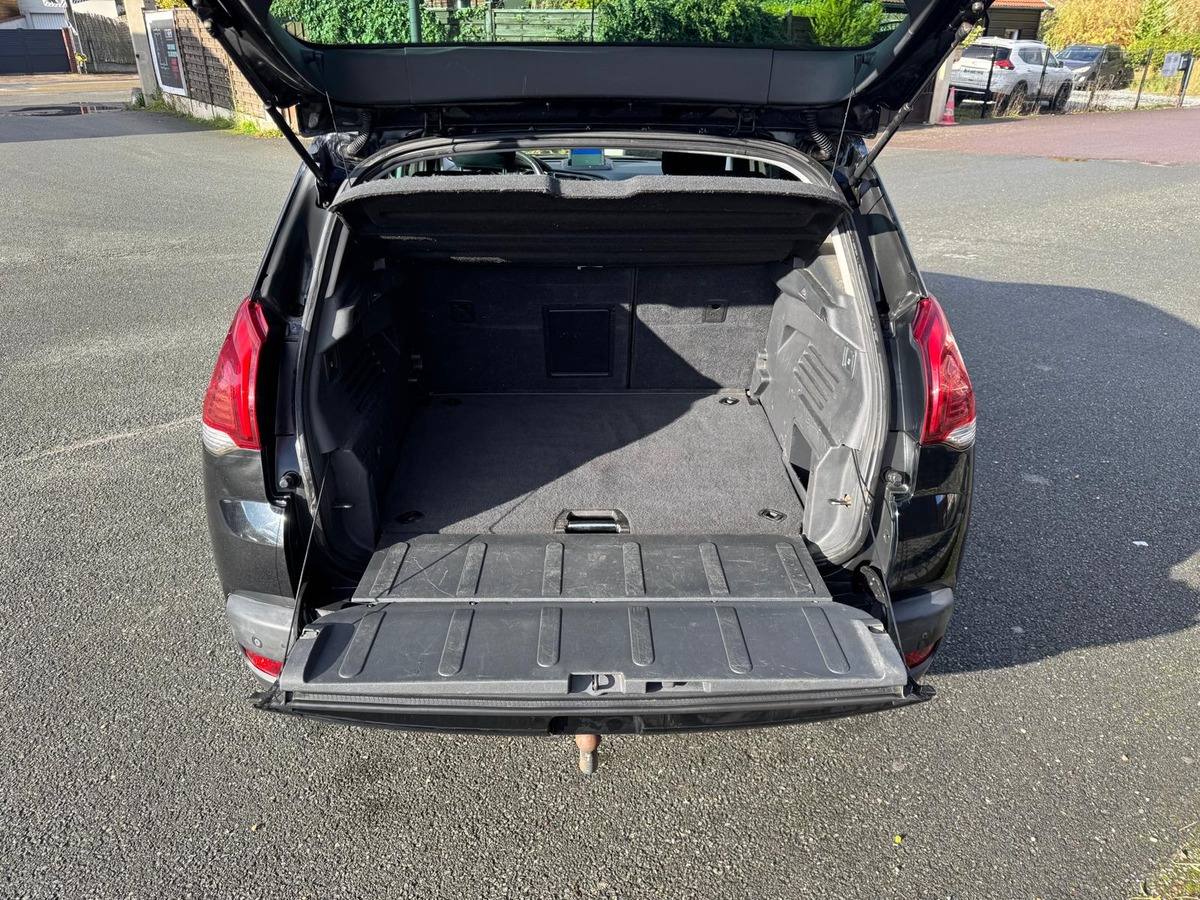 Peugeot 3008 phase 2 1.6 e-hdi 115cv Boite automatique Business Pack - garantie