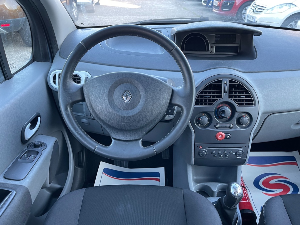 RENAULT Modus 1.2 16V 75 EXPRESSION 5P