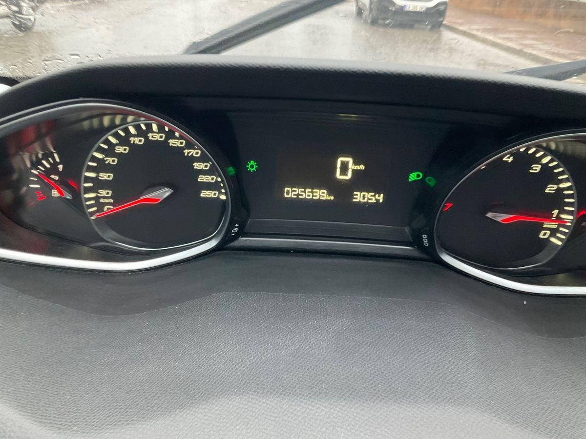 Peugeot 308 1.2 thp finition allure 110