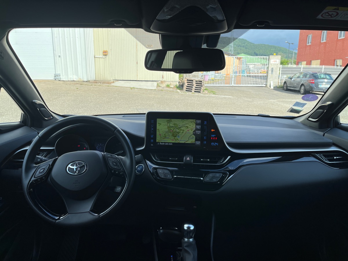 Toyota C HR 1.8 HYBRIDE 122ch COLLECTION, Cuir Alcantara, Sièges chauffants, Caméra de recul, JBL