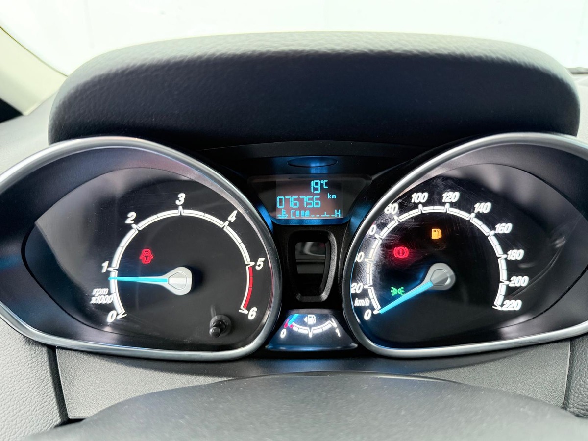 Ford B-max 1.6 TDCI 95  Titanium Première main