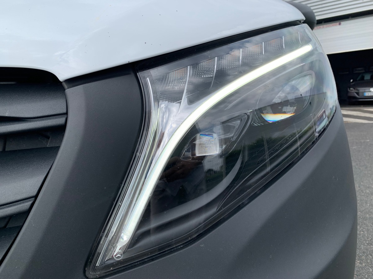 Mercedes-Benz Vito Fg 163 | Compact | TVA Récupérable | 4X4 | Apple car Play | Caméra recul | Attelage
