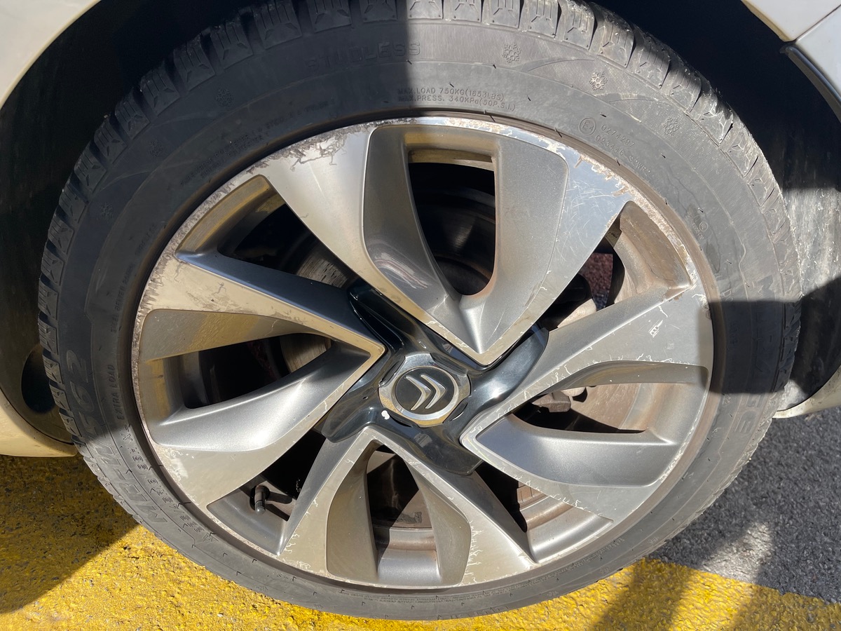 Citroën DS5 2.0 HDI 200 Hybrid4 4X4 163 CV / Toit Panoramique / GPS / Intérieur Cuir / Full