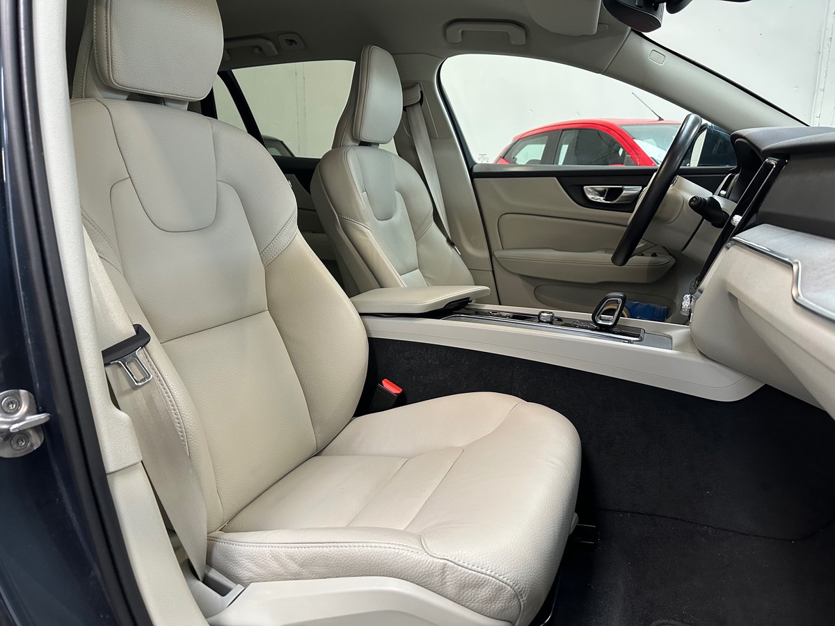 Volvo V60 II B4 197cv START GEARTRONIC 8 Entretient complet Volvo à jour