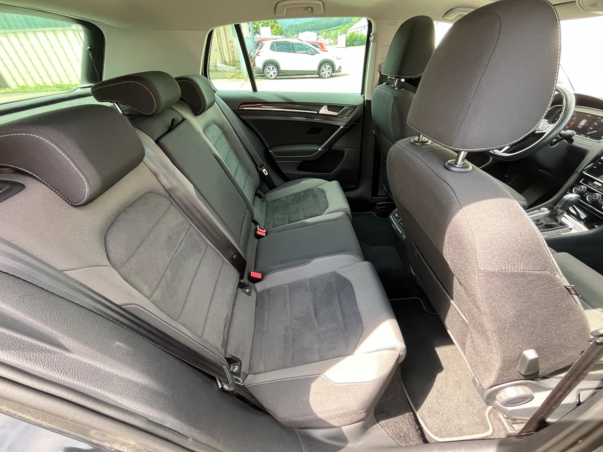 Volkswagen Golf VII 1.5 TSI 150ch DSG7 R-LINE, SUIVI COMPLET VOLKSWAGEN, SIEGES CHAUFFANT