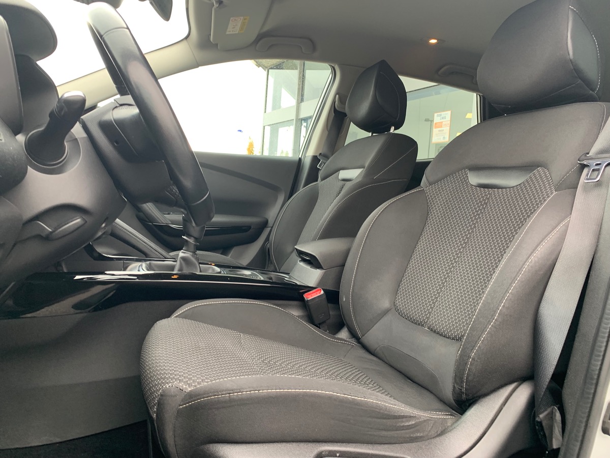 RENAULT Kadjar 110 ch | Business | Crochet d'attelage | Régulateur de vitesse | Radar avant arriére