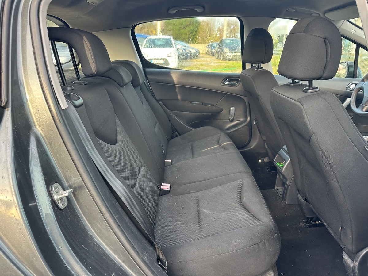 Peugeot 308 1.6 hdi 110cv moteur changé petit prix 