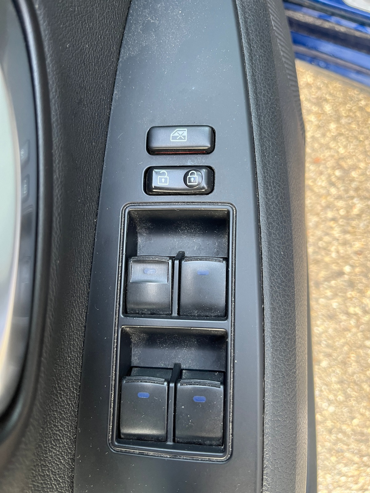 Toyota Avensis SW 2.0 D-4D 143ch, EXECUTIVE, ATTELAGE, RADAR, SIEGES CHAUFFANT, TOIT PANORAMIQUE