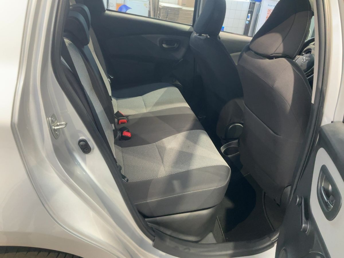 Toyota Yaris Hybrid 100 H Edition-S