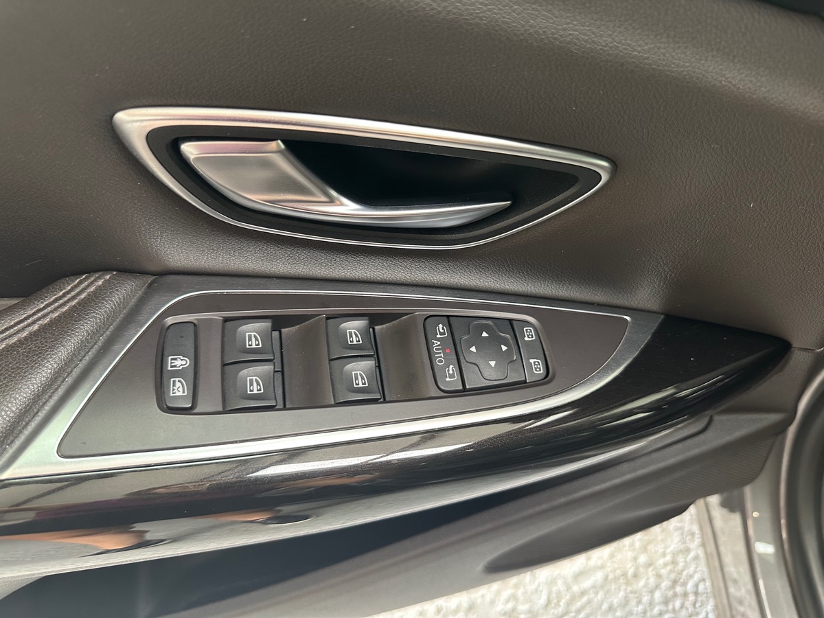 RENAULT Espace V 1.6 dCi 160ch energy Intens EDC