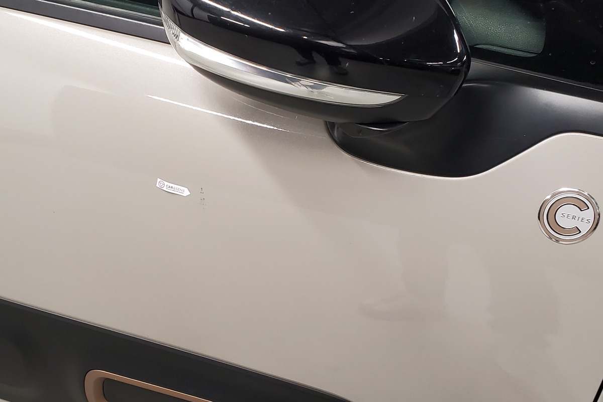 Citroën C3 (2) C-SERIES 1.5 BLUEHDI 100 Ch / 1ere MAIN / FULL LEDS VISION / CARPLAY / CLIM AUTO