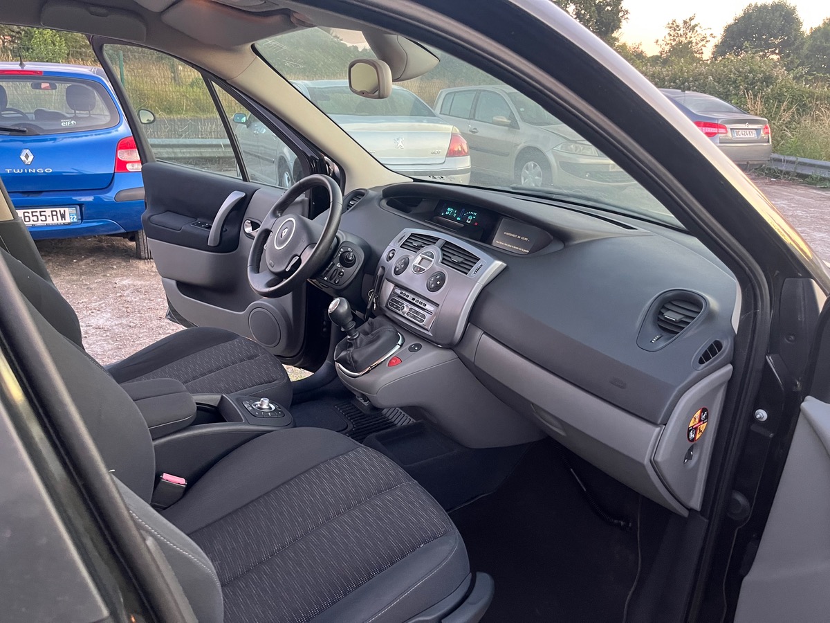 RENAULT Scenic 1.9 dci