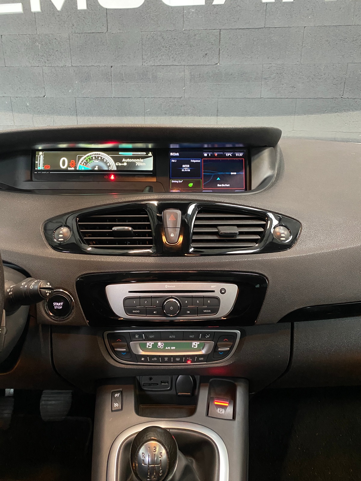 RENAULT Grand Scenic 1.2 TCE 130 ENERGY BOSE EDITION 7PL