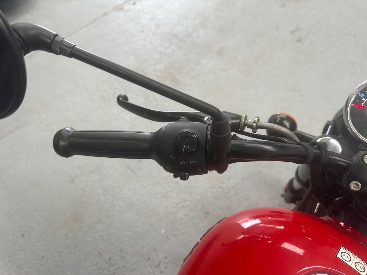 ROYAL ENFIELD Super Meteor 350 Meteor (pas Super Meteor)
