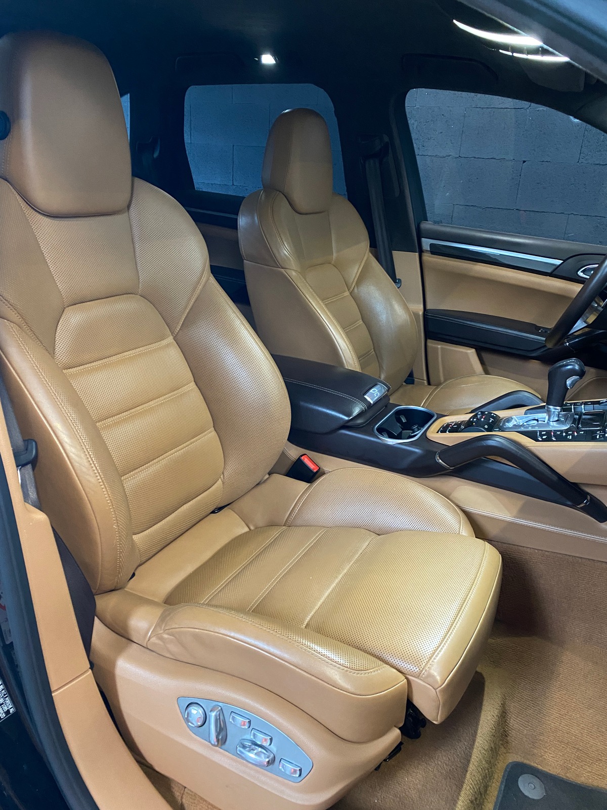 Porsche Cayenne TURBO 520 (958)