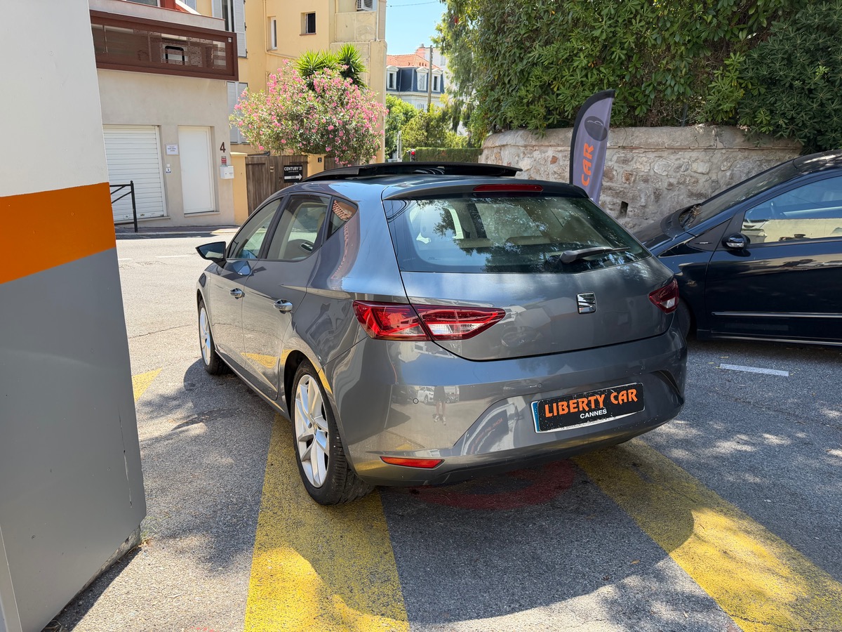 Seat Leon 1.2 TSI 105 CV / Toit Ouvrant /5 Portes Intérieur Cuir / Boite Neuve / Seat Sound